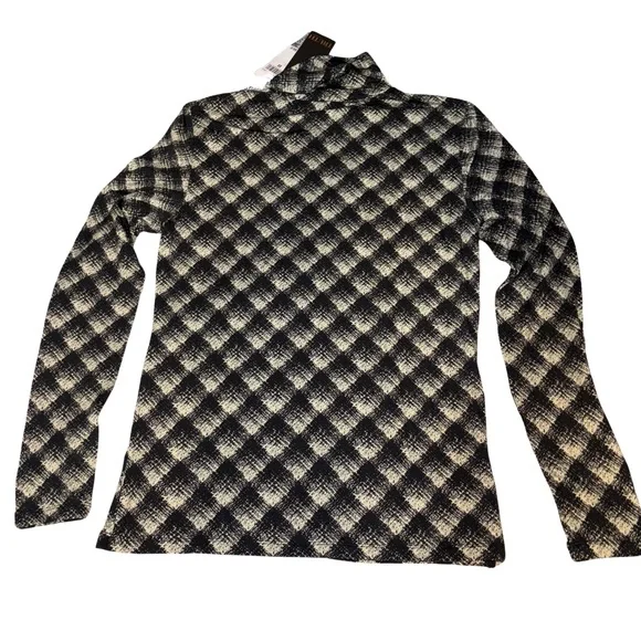 Truth Black and White Fitted Mock Neck Graphic Long Sleeve Top w/ Viscose - Picture 5 of 5